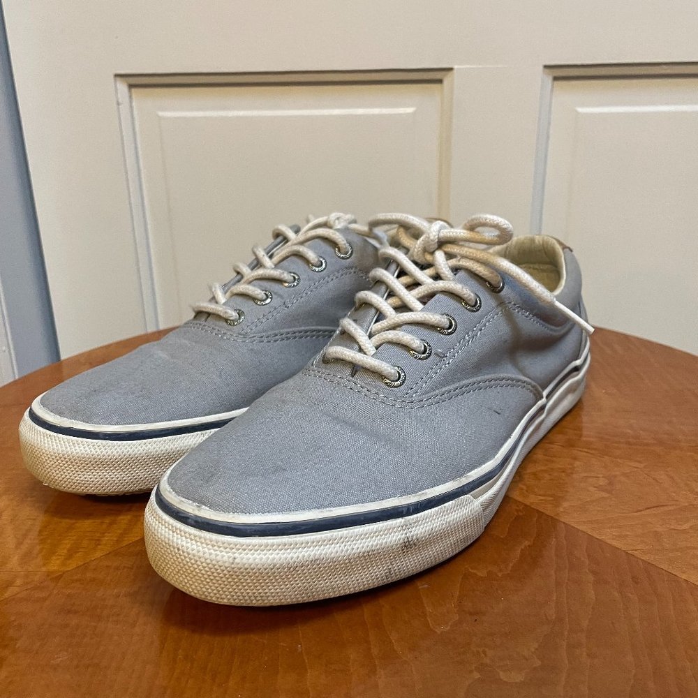 Men's Sperry Striper Sneaker in grey